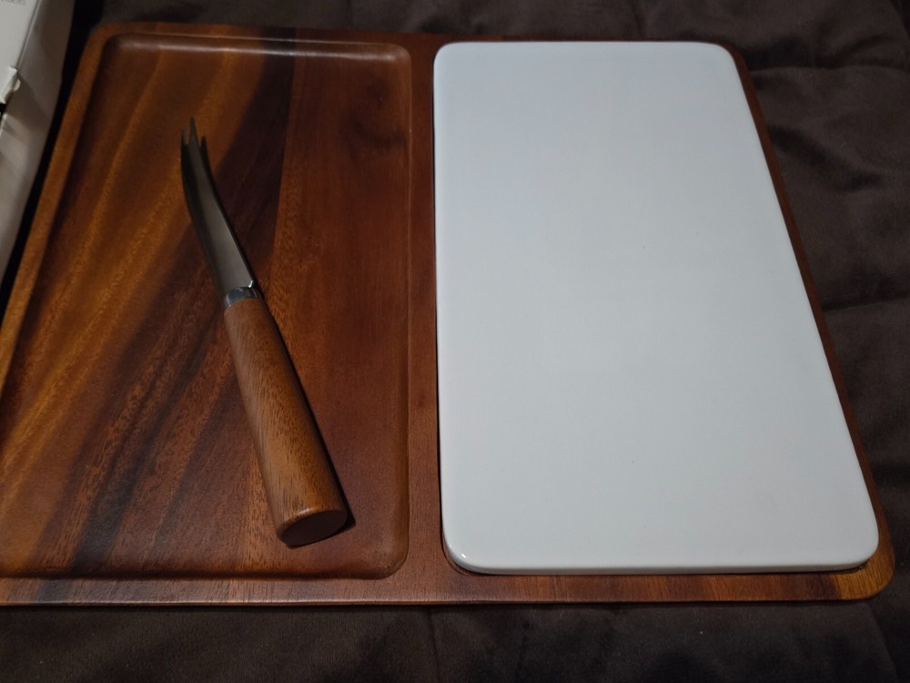 The Cellar Cheese Platter With Knife ~Brand New~