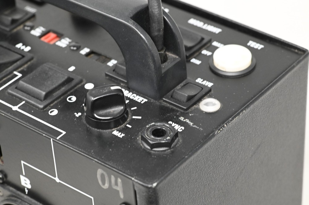 Profoto Acute 2R 2400 Power Pack (050)