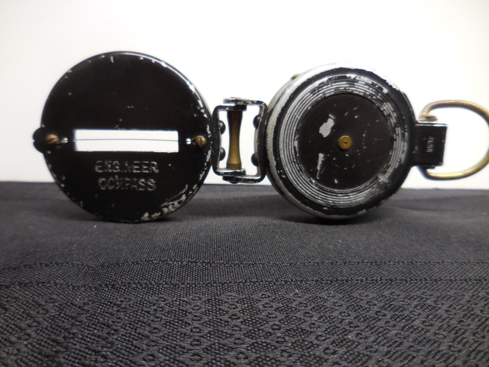 Compasses(3),1 Hunting field compass (works) + 2 engineer compass (needing work)