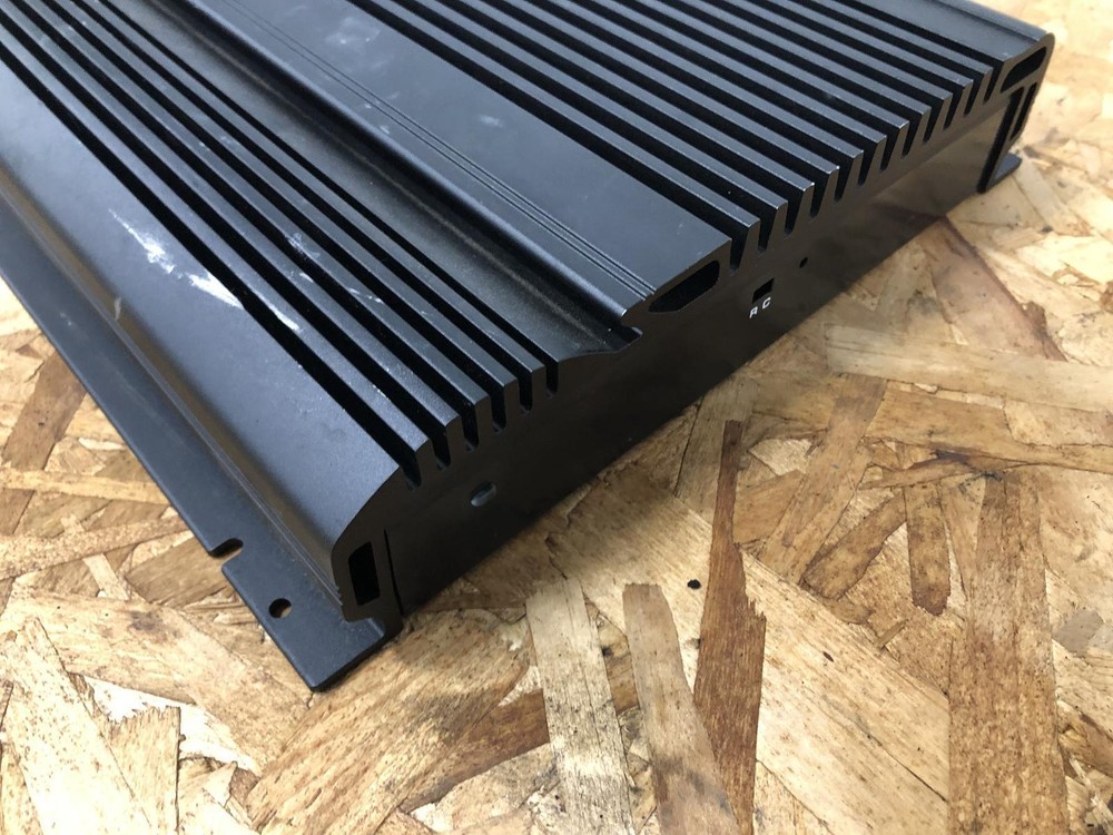 DODGE VIPER A/V AMPLIFIER 97-02