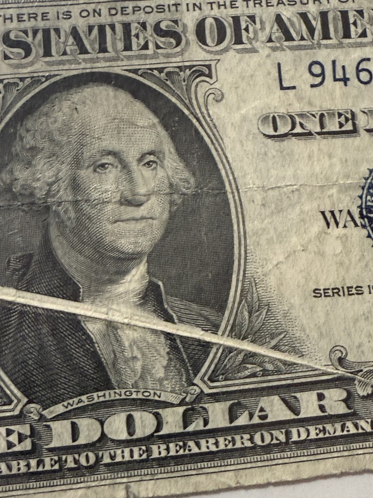 1935D $1 ONE DOLLAR SILVER CERTIFICATE “MAJOR GUTTER FOLD ERROR” Fold Covers 75%