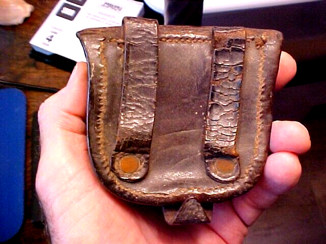 POW? Virgin Group Civil War Cap Box, 7 CS Bills Notes, Small Concealable Knife