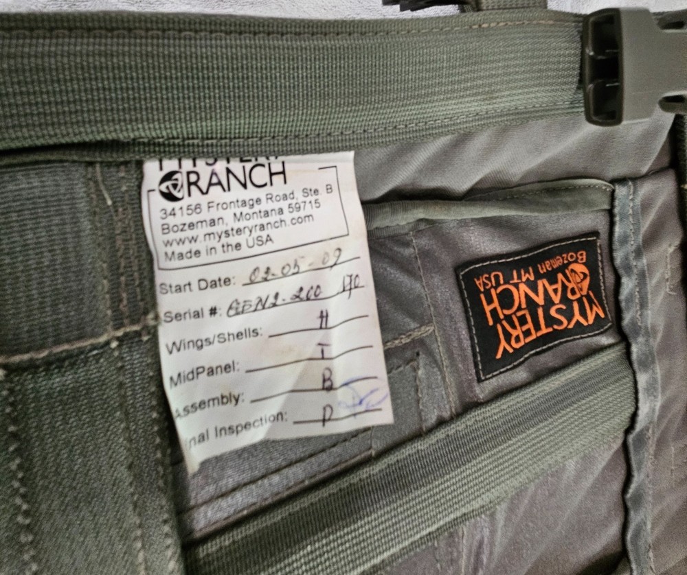 MYSTERY RANCH NICE FRAME CREW CAB WITH LID AND EXTRAS BACKPACK