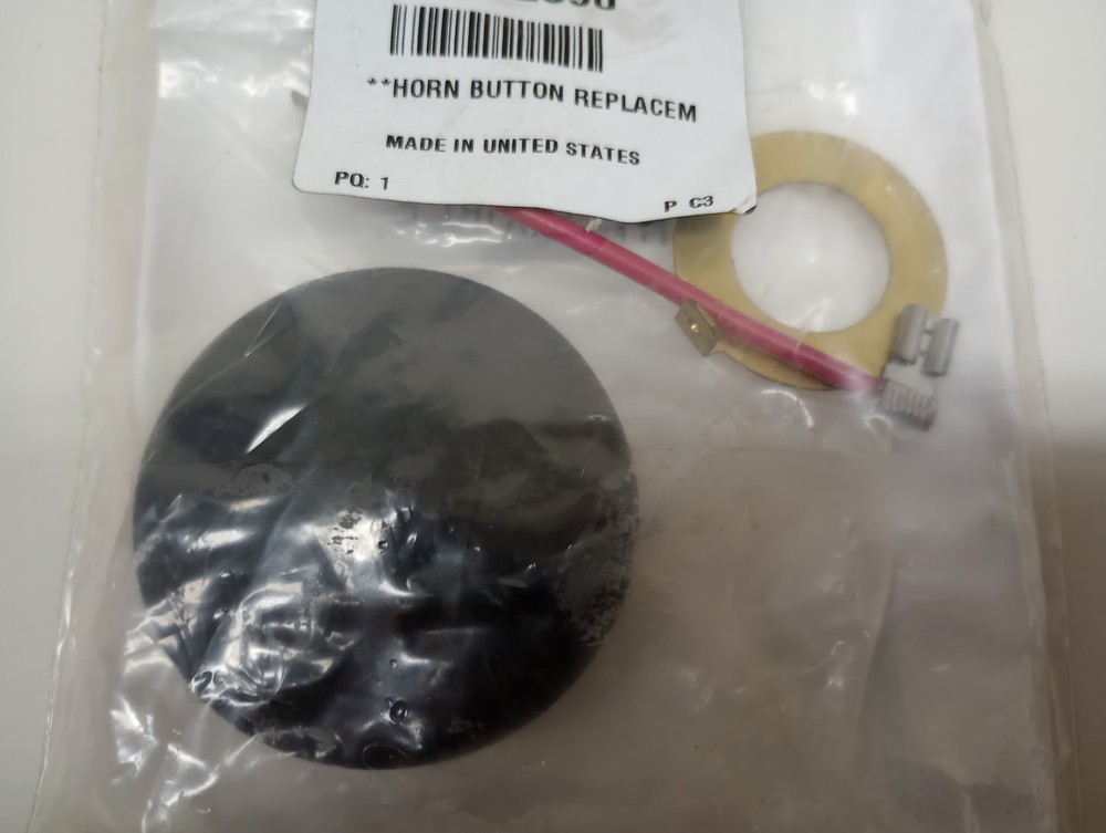 Hyster 1642090 Horn Button Replacement Kit