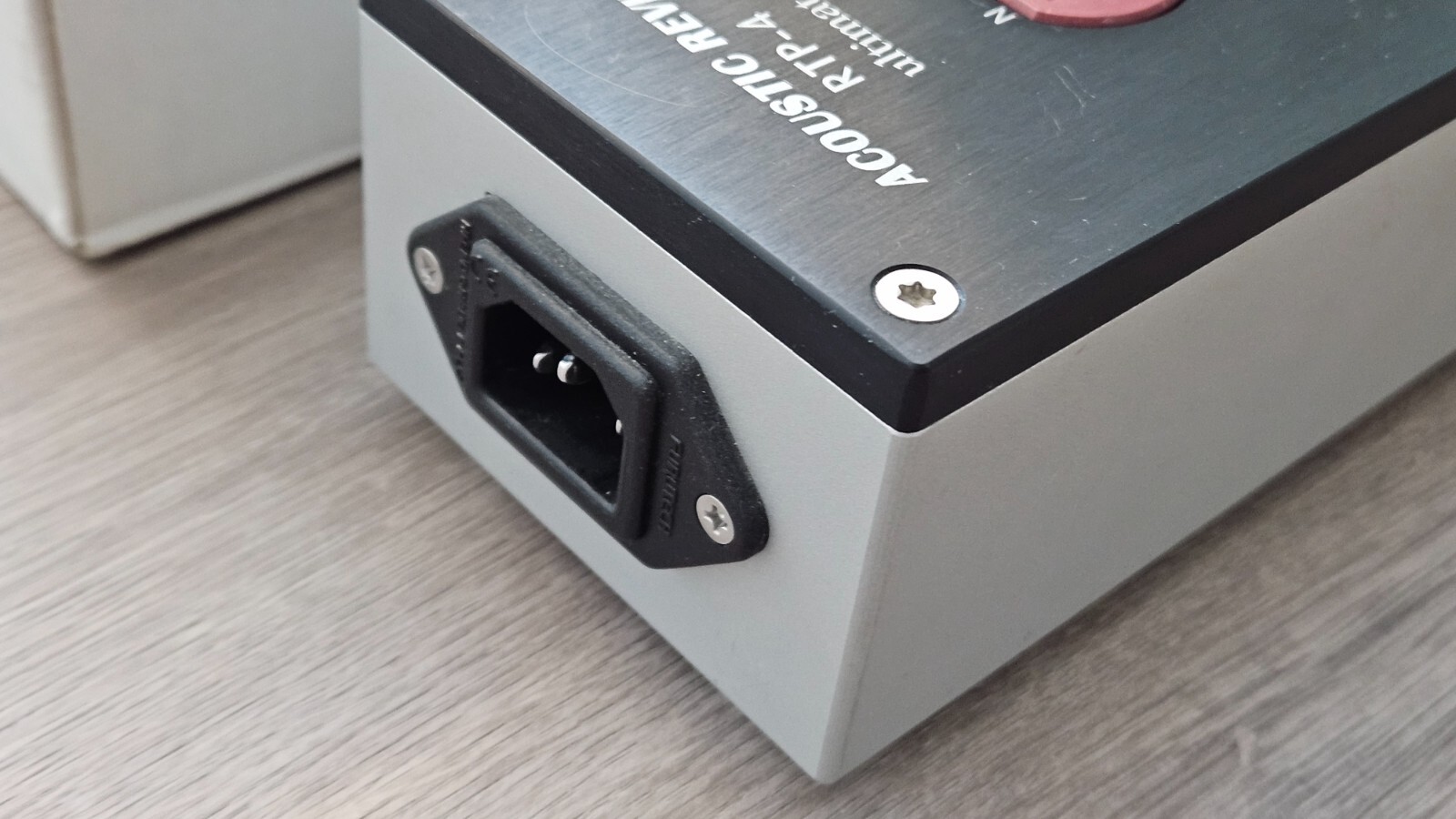 Acoustic Revive RTP-4 Ultimate AC power distributor power strip conditioner