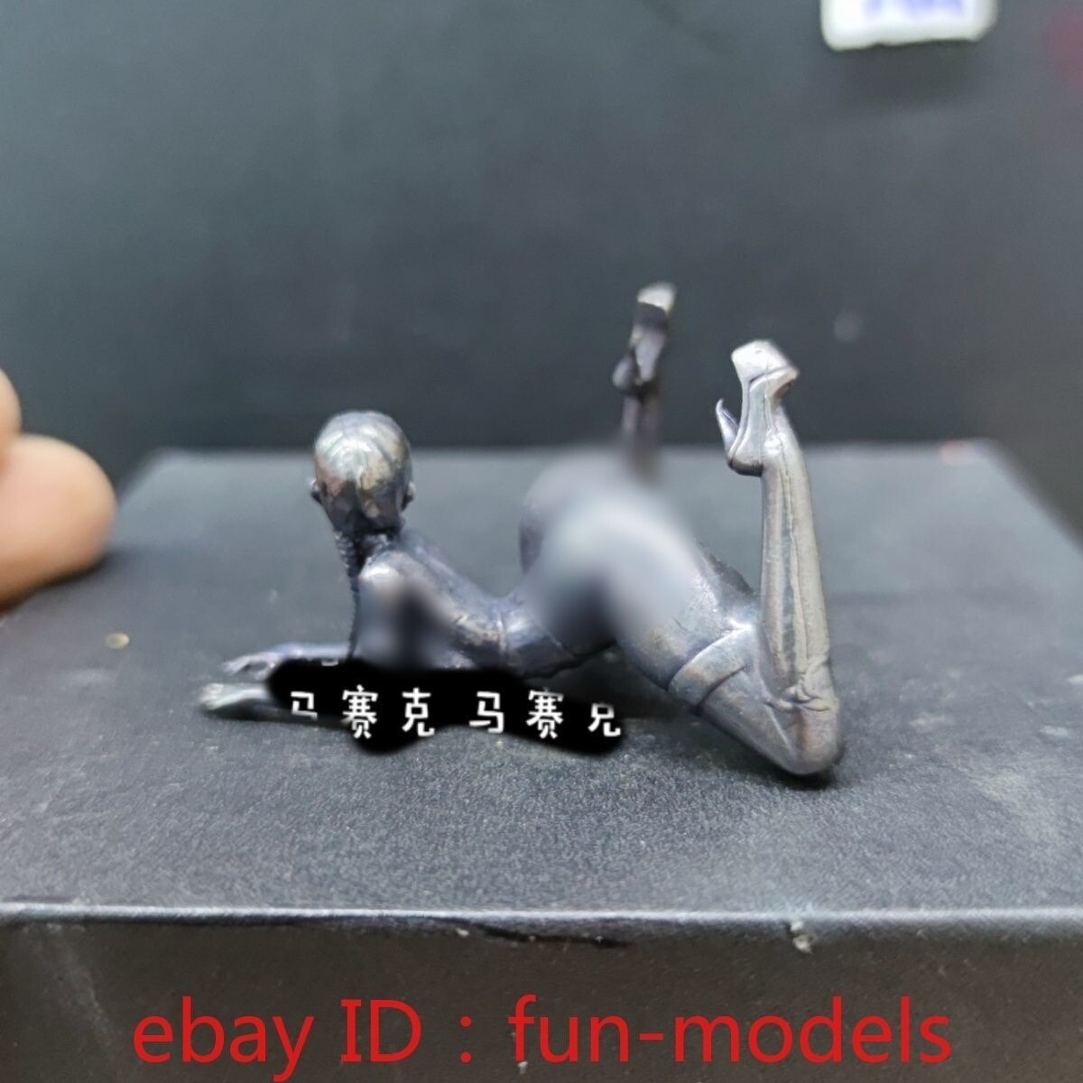 1.9“Black Solid Copper Cute Maiden Sexy Female Pose Car Ornament