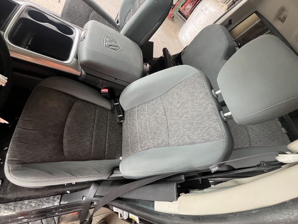 TDODR1500 2016 Glove Box 68598