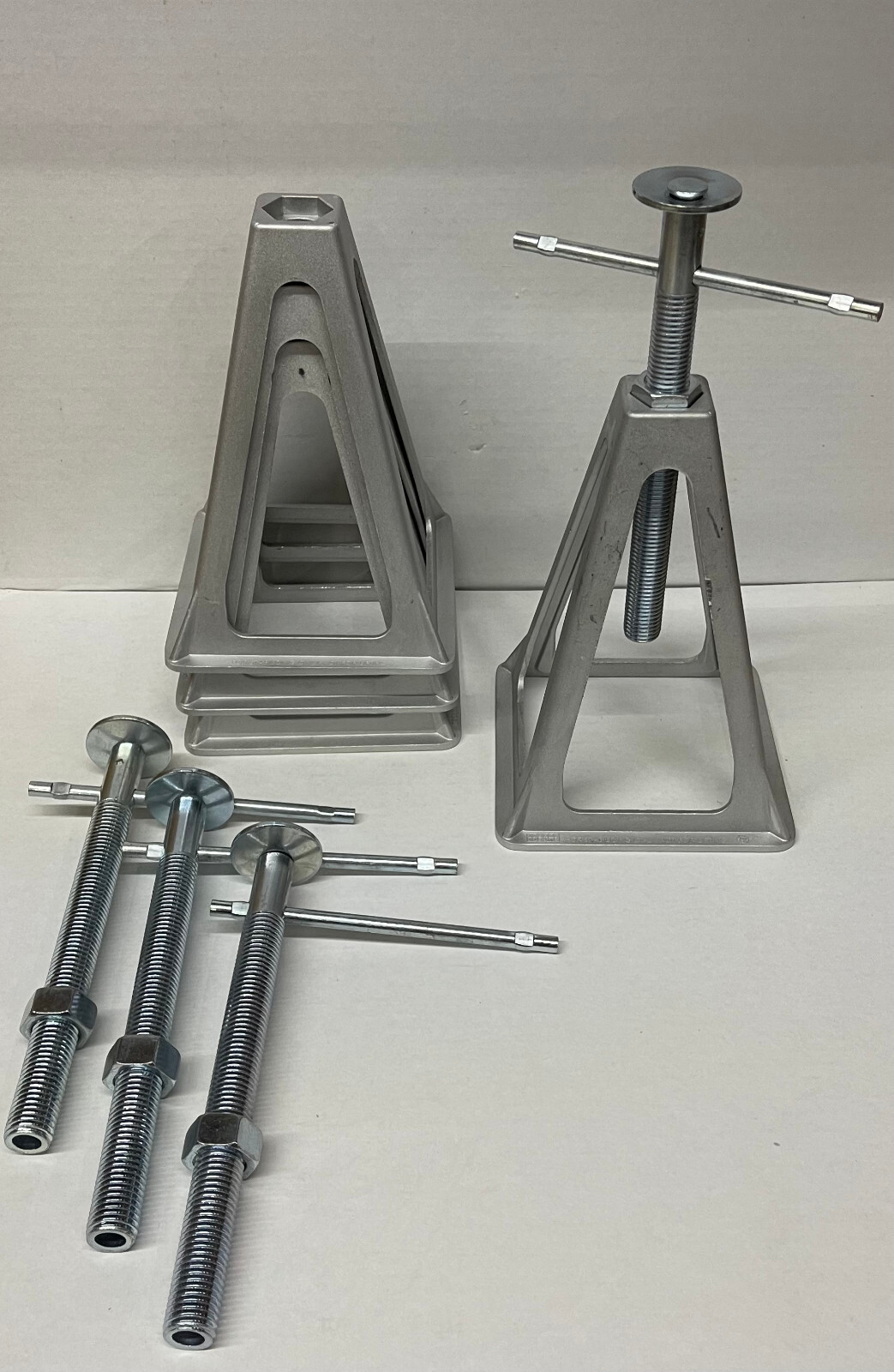 Aluminum RV Stack Jack Stand Camper Trailer Lift Support - 4 Pack