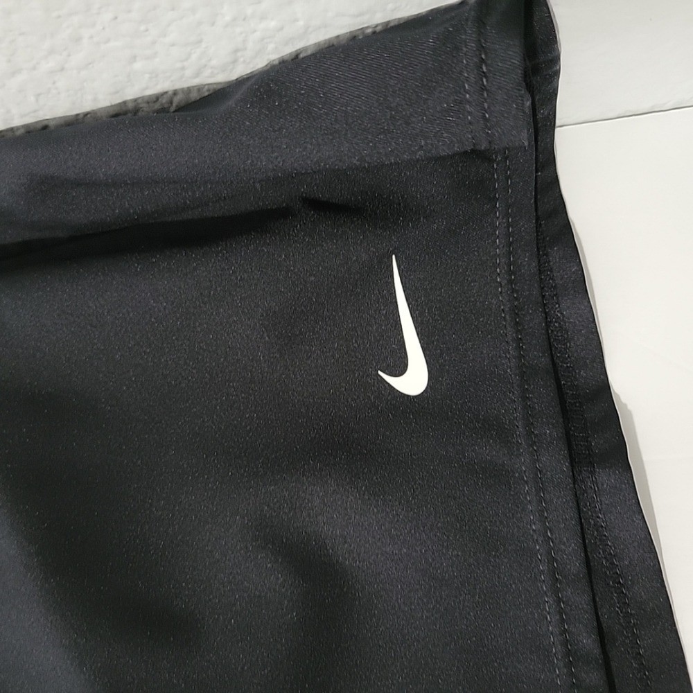 Nike Women's Plus Size 3x Element Solid Swim Boardskirt Black