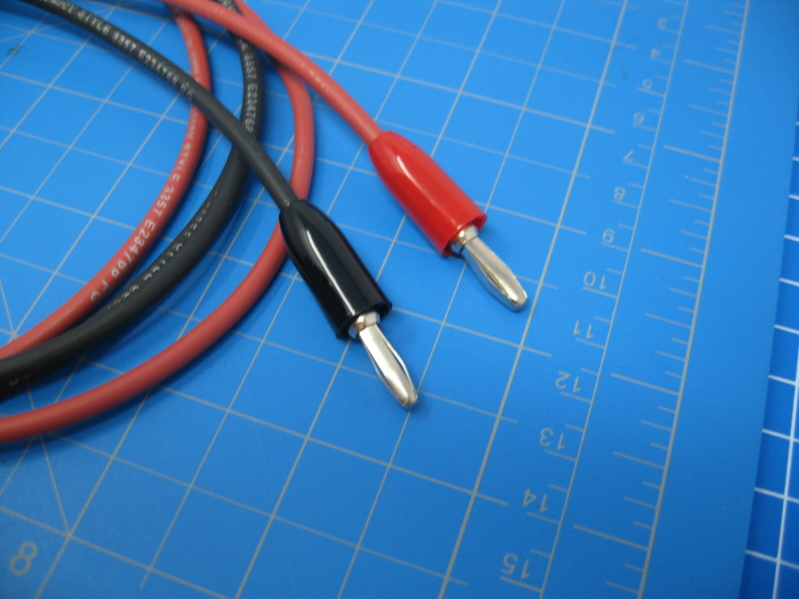 Custom Test Lead - Vintage Gear - Banana Plugs to Alligator Clips(Mueller BU-60)
