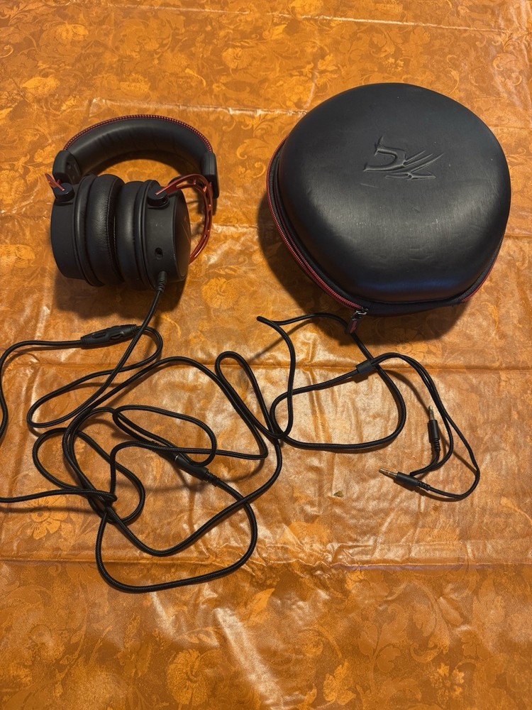 HyperX Cloud Alpha Gaming Headset Black/Red 3.5mm Jack Detachable Mic Case