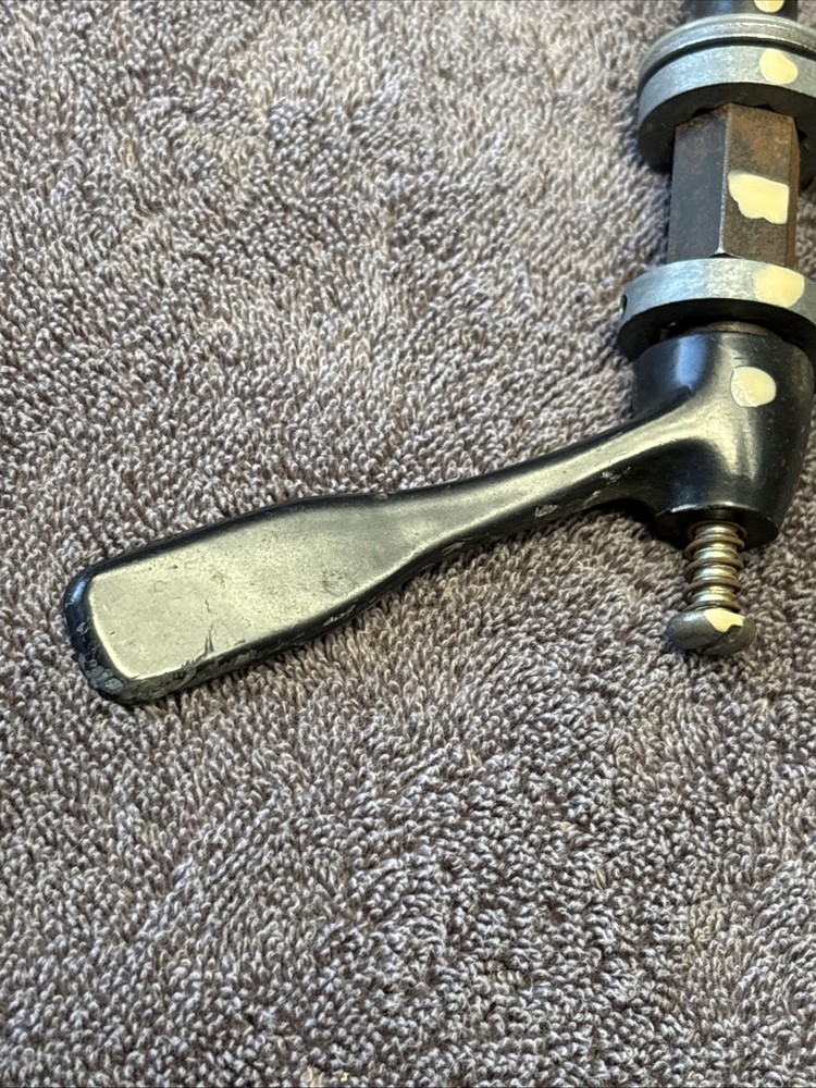 Delta 46-700 Speed Handle Used.