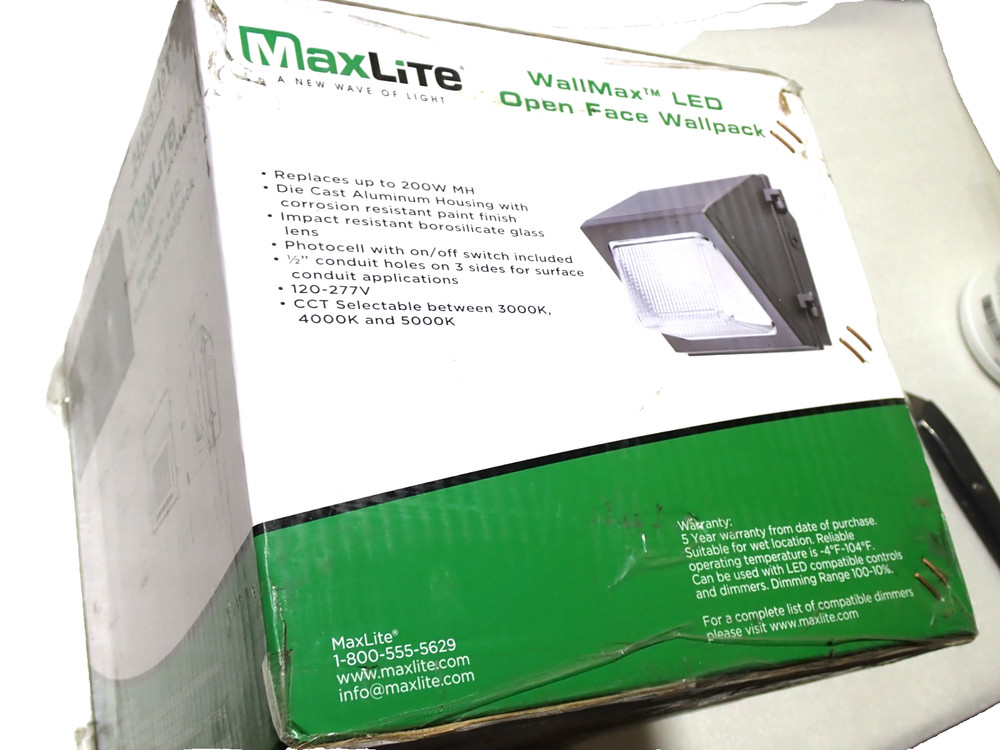 MAXLITE WCOP28U-CSBPC Wallmax LED Open Face WallPack PHOTOCELL NEW