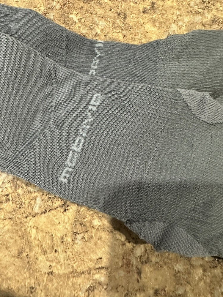 NEW Mcdavid Targeted Compression 10k Runner Socks Size M Charcoal Gray