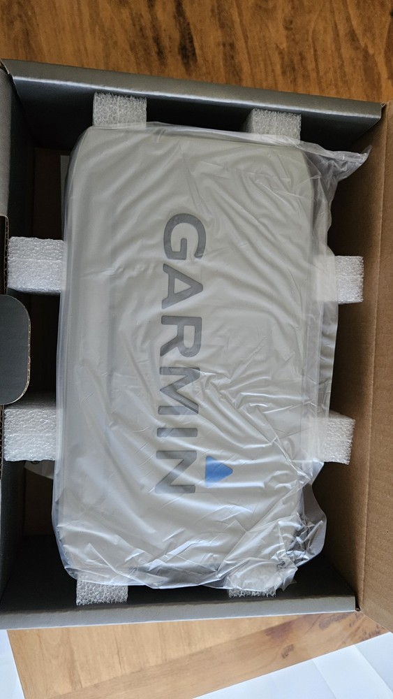 Garmin Echomap Plus 64CV + Transducer, Chartplotter MFD, GPS with mount NIB