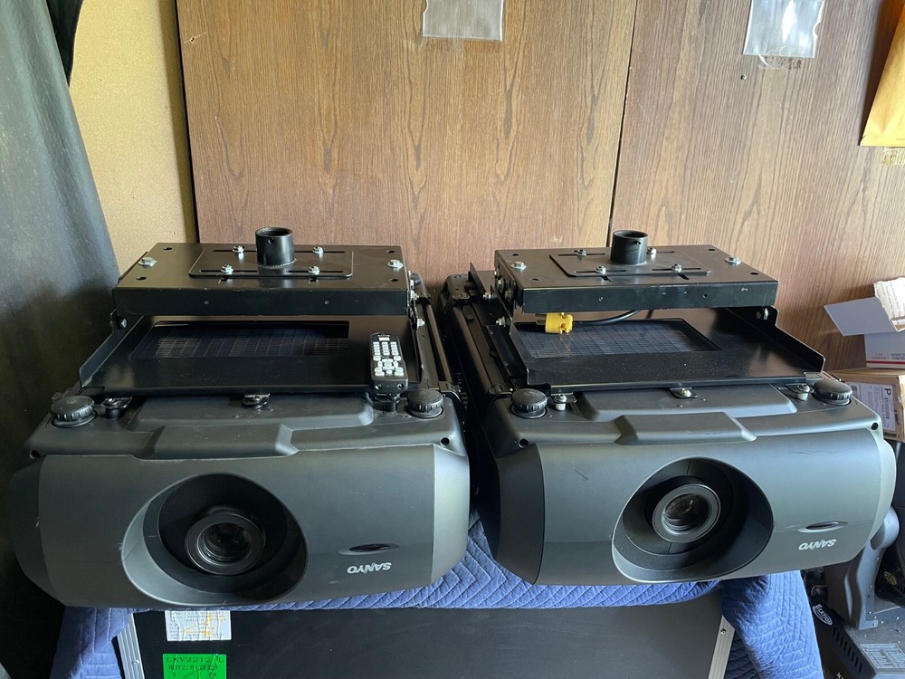 15,000 Lumen Projectors