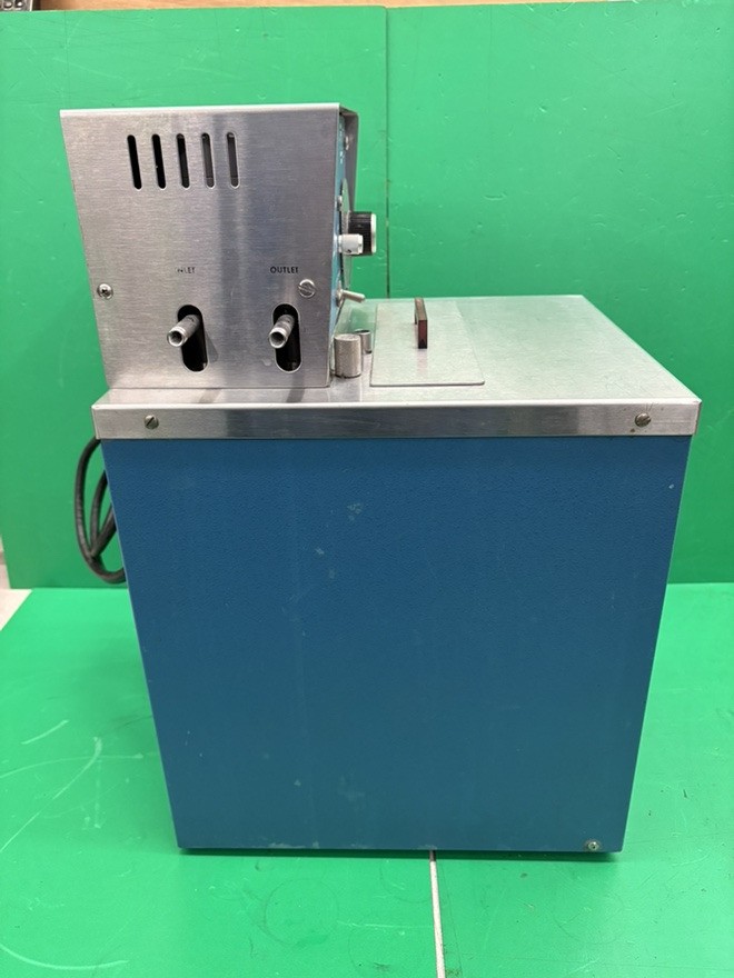 Neslab Endocal RTE-5 Heated/Refrigerated Bath/Circulator