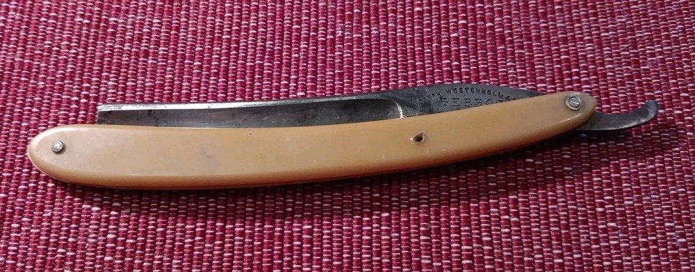 JOSEPH WOSTENNOLM & SONS RAZOR
