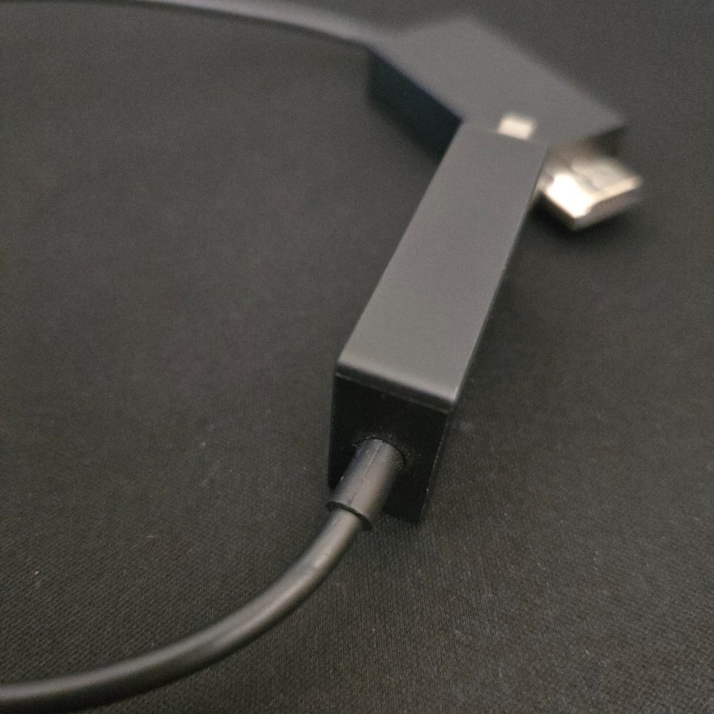 Microsoft Wireless Display Adapter V2 1733 Miracast HDMI USB Tested Working