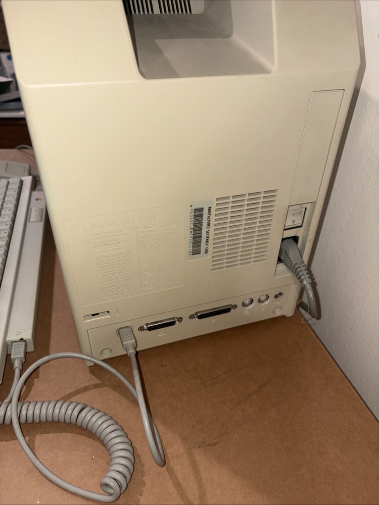 Apple Macintosh Classic M0420