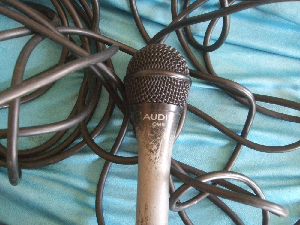 DigiTech Vocal300 Vocal Effects Processor w/AUDIX OM5/CABLES & AC ADAPTOR