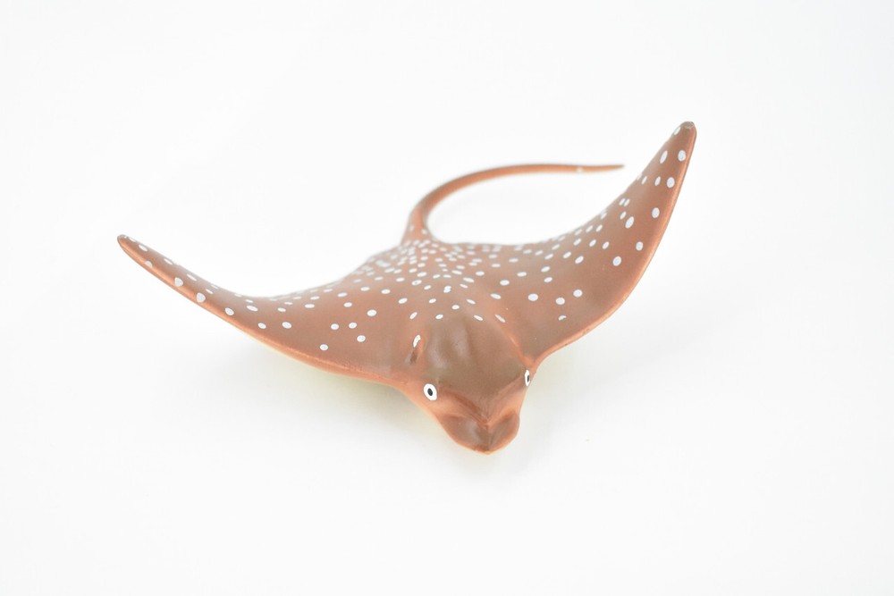 Spotted Eagle Ray, Realistic Toy Figure, Model, Replica, 5" CH351 BB136