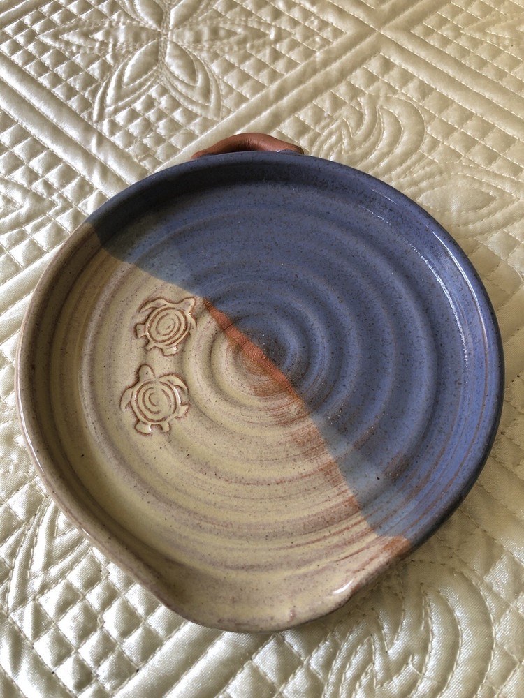 6” Two Tone Round Two-Tone Turtle Pottery Dish Signed