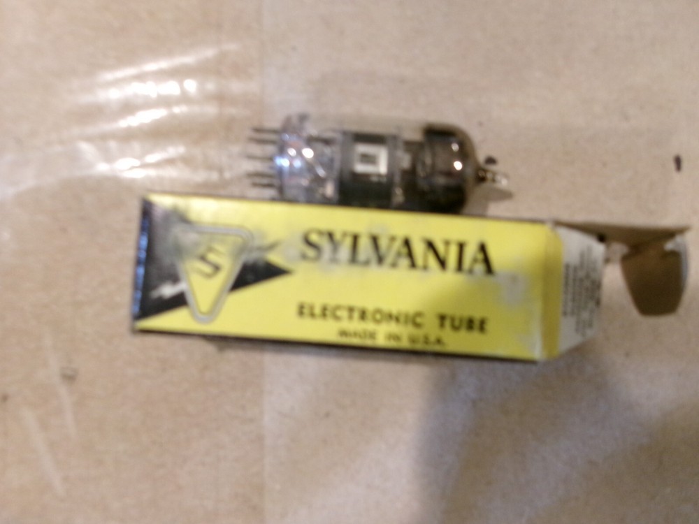 OEM VINTAGE ELECTRONIC TUBE SYLVANIA 5CL8A