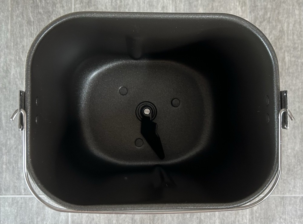 Sunbeam Model 5891 Bread Maker Machine Replacement Parts Pan & Paddle Only