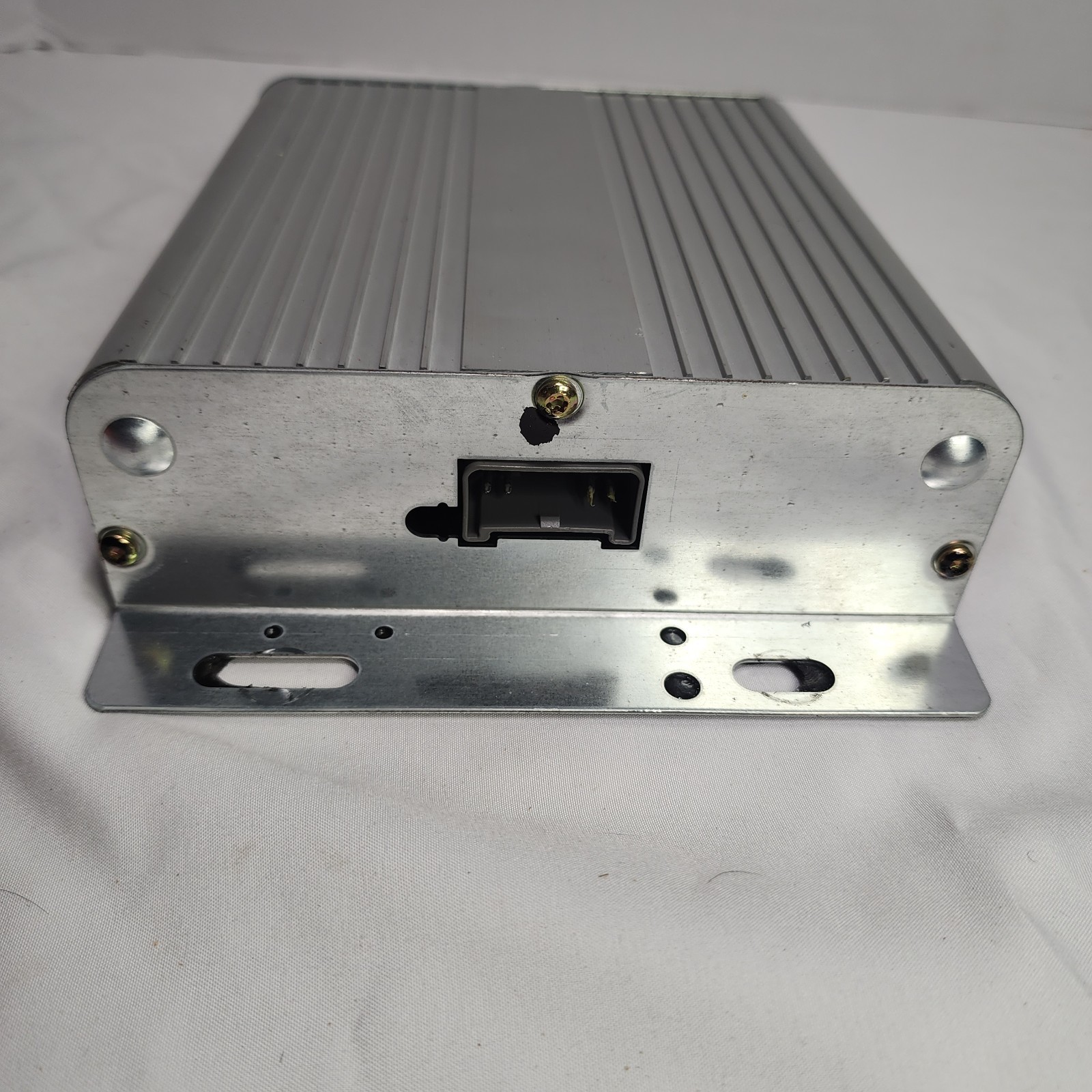 MACH 460 Factory 1997-04 Ford OEM Mustang Replacement Rear Amp Amplifier TESTED