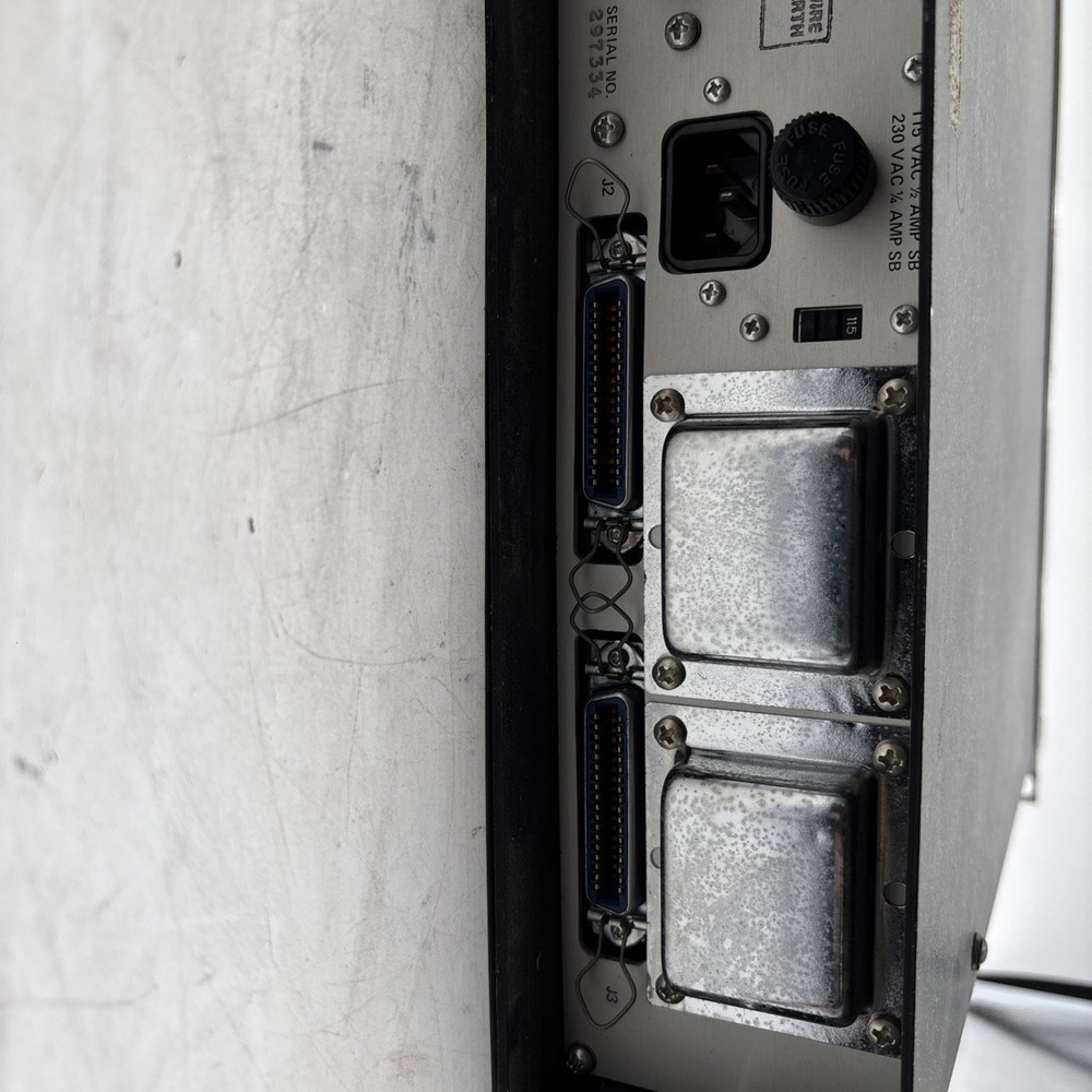 WAVETEK Programmable Waveform Generator Model 154 Powers On - UNTESTED