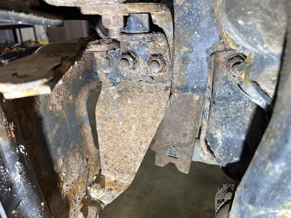 Sterling ACTERRA Left/Driver Bumper Bracket - Used