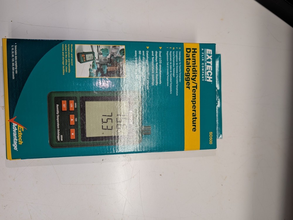 Brand New EXTECH INSTRUMENTS. SD500 - Humidity / Temperature Datalogger