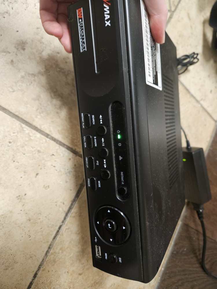 VMAX 4 channel dvr. model DW-VMAX 4 Home Automation Powers On Untested Fully