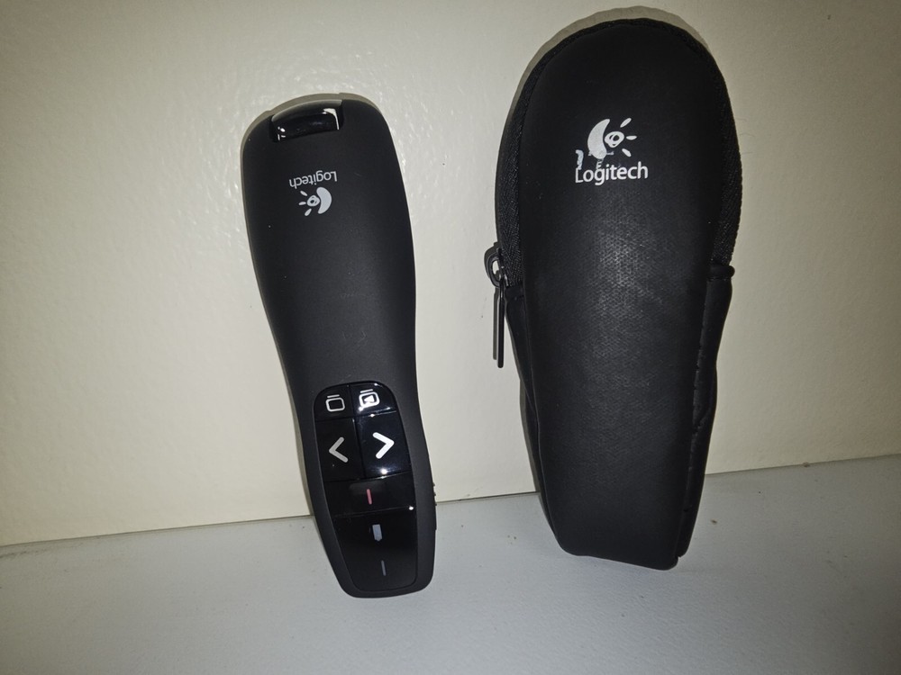 Logitech R400 Laser Presentation Remote - Black