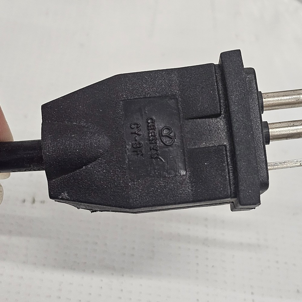Chenyu 1500w Wing Reflector Grow Light Socket & 2 Shades