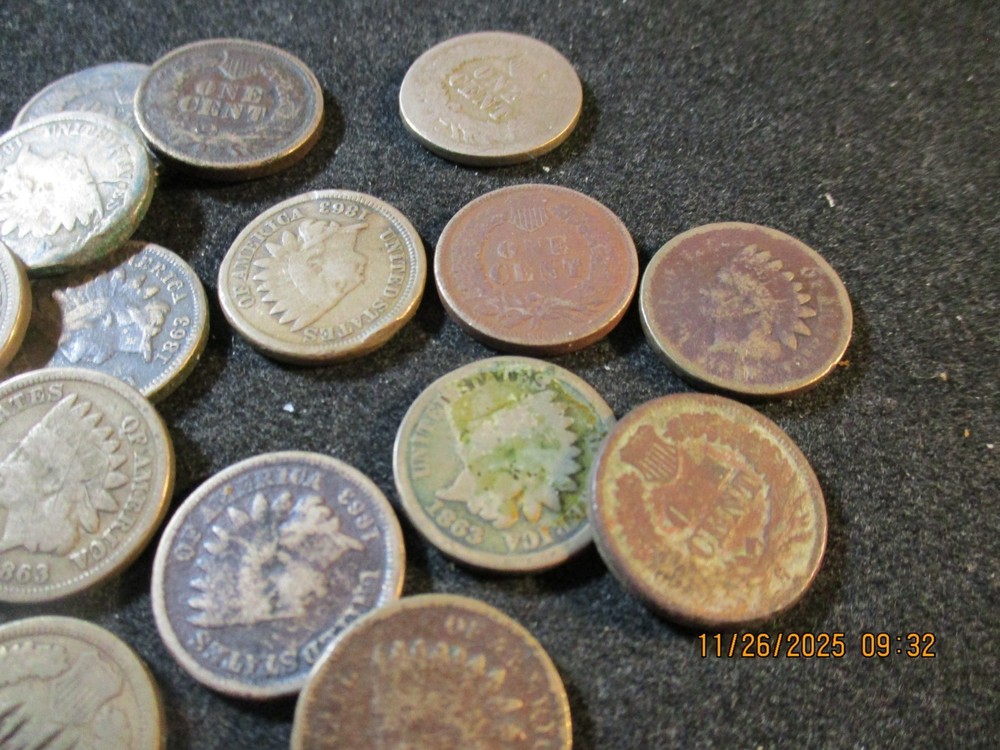 (32) 1863 INDIAN CENT AG ALL WITH PROBLEMS 32 COINS