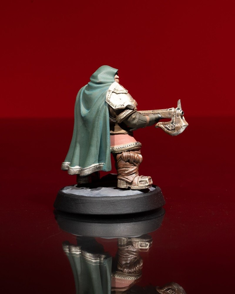 DnD Dwarven Ranger Mini 32mm Scale (unpainted)