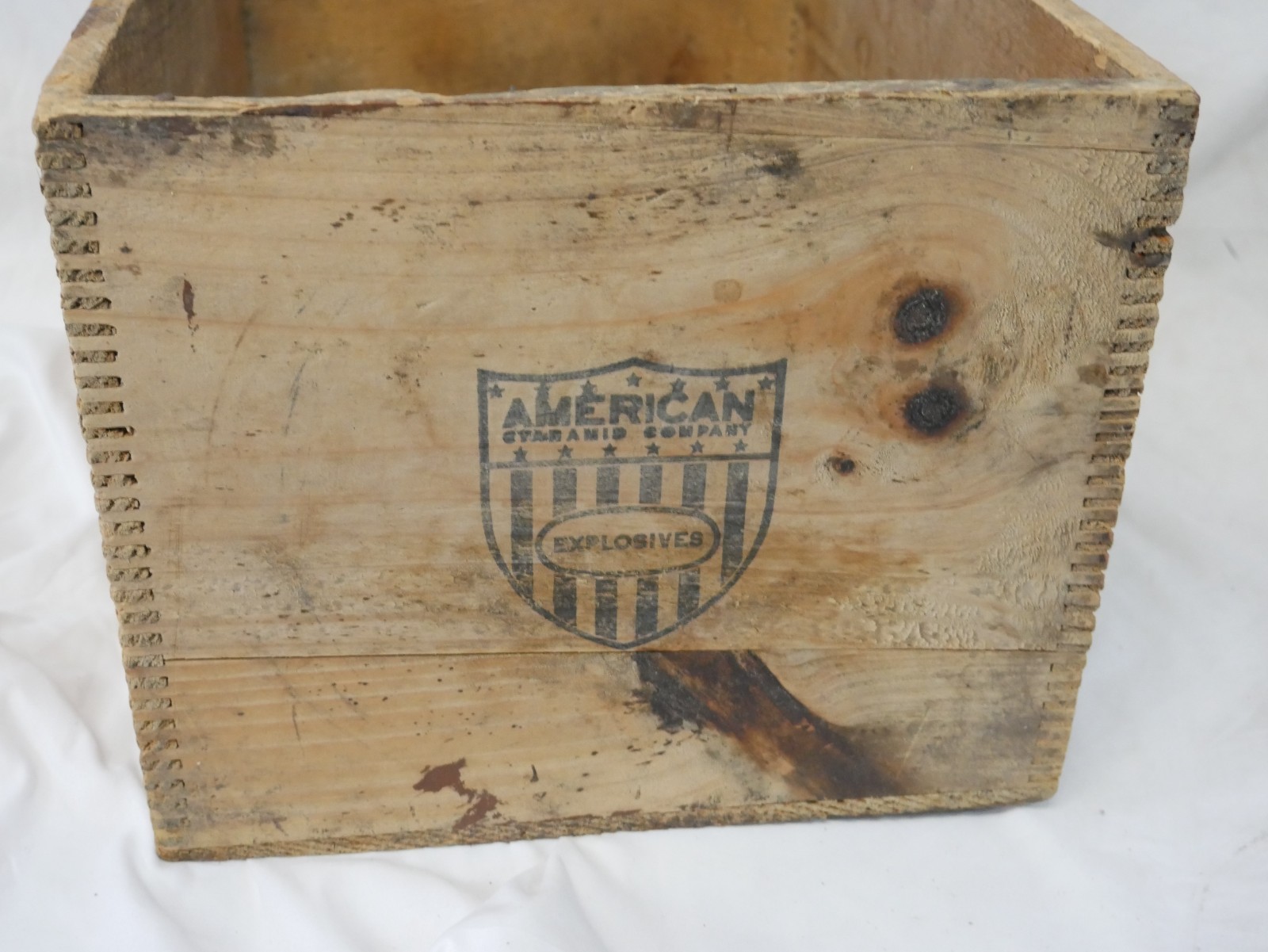 Vtg. American Cyanamid Co Dynamite Explosives Wood Box 30 Rockefeller Plaza NY