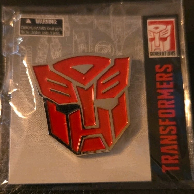 Nerd Block Transformers Megatron Pin, NEW