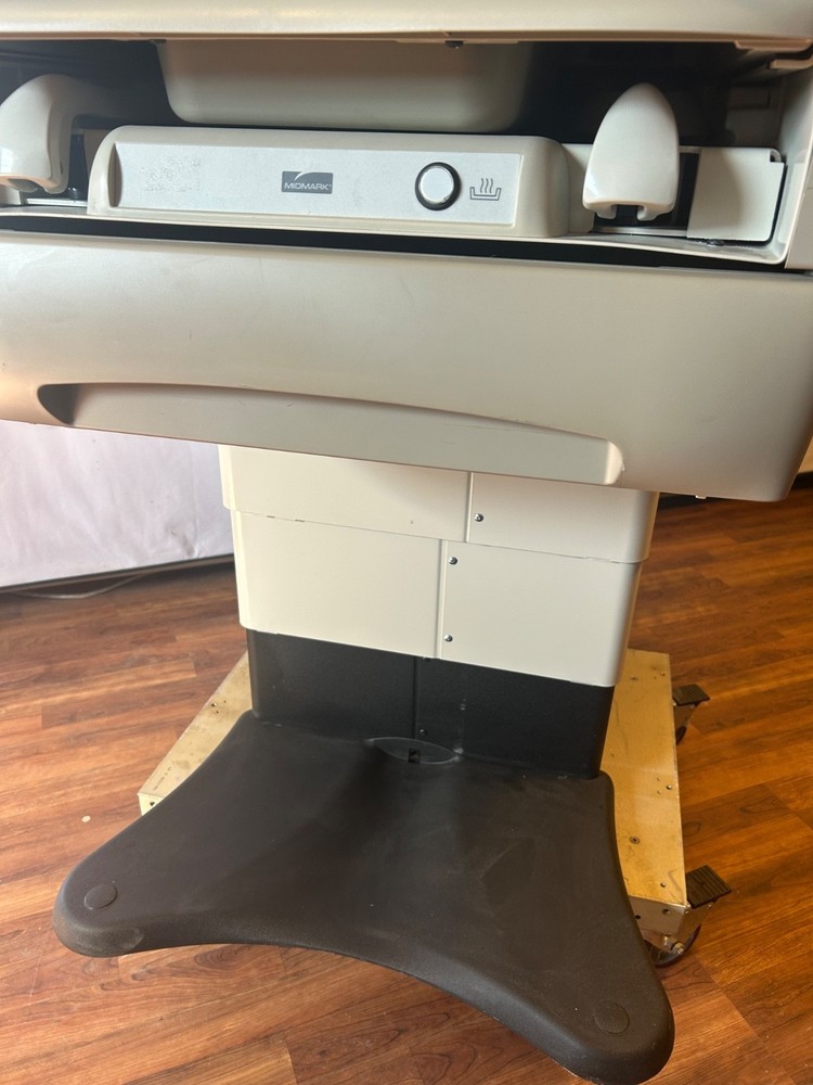 Midmark 625-001 Power Exam Table