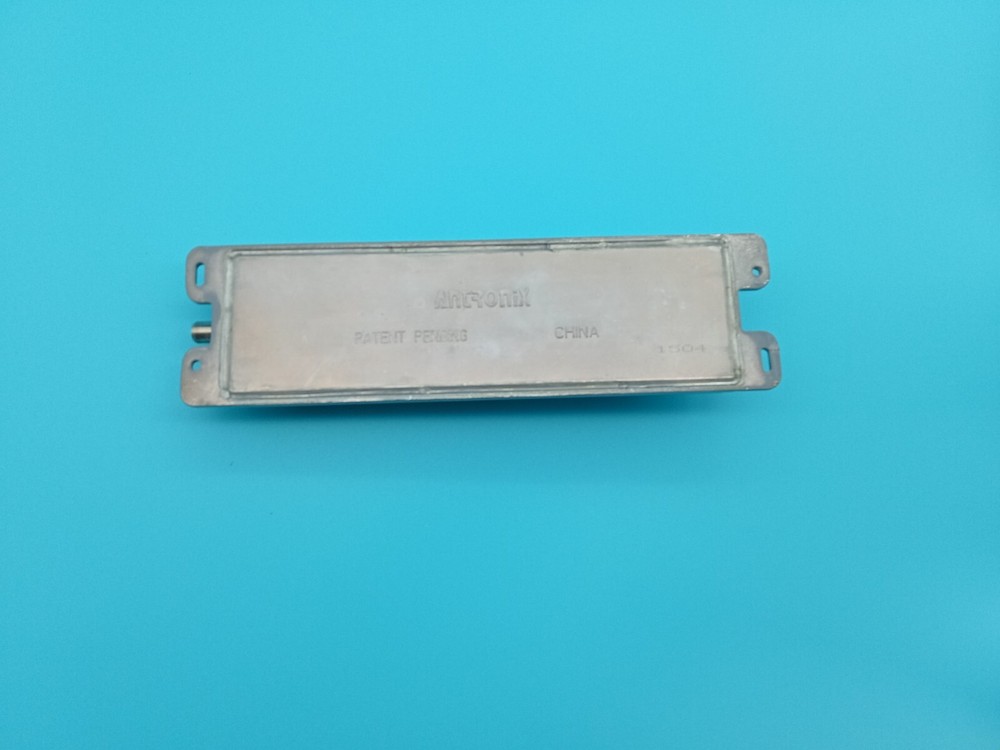 Antrnoix CMC-3016H 16-Way Horizontal Splitter