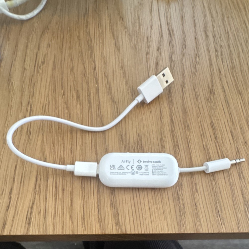 Twelve South AirFly Bluetooth Wireless Transmitter White 3.5mm Jack