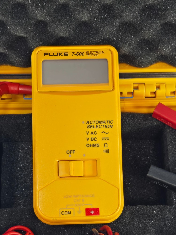 Fluke 7-600 Electrical Tester Meter Multimeter !