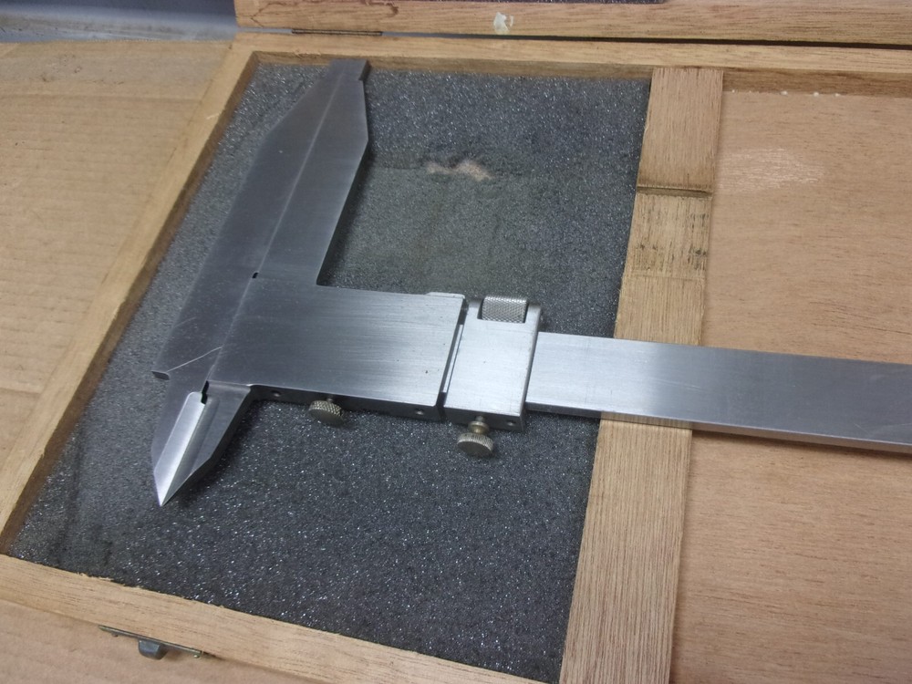 Fowler 54-100-040 40" Inside Outside Measuring Electronic Digital Caliper 0-40"