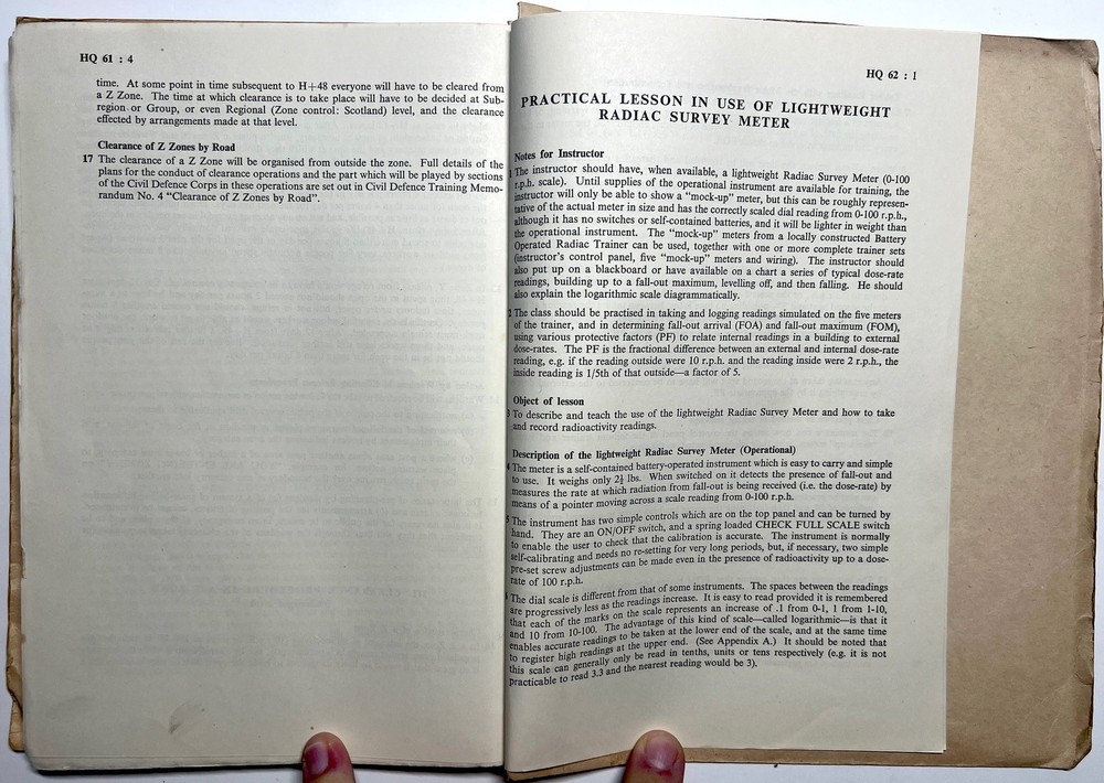 1960 UK CIVIL DEFENCE HQ SECTION INSTRUCTOR NOTES HMSO NUCLEAR TRAINING HANDBOOK