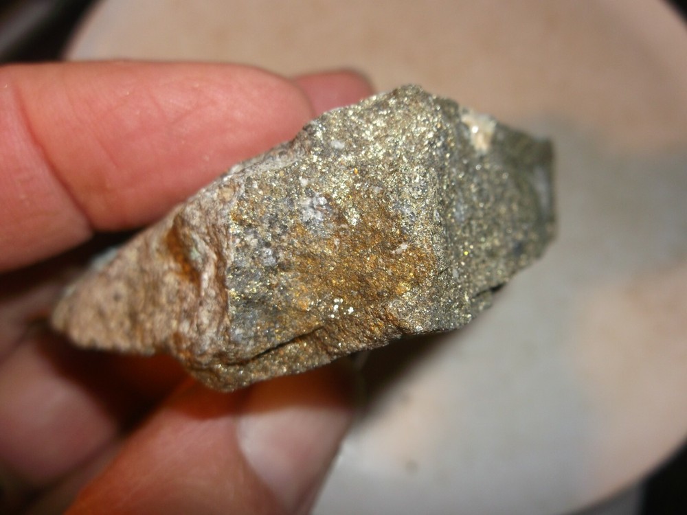 Gold, silver, copper, 76 grams samples ,ore high grade .