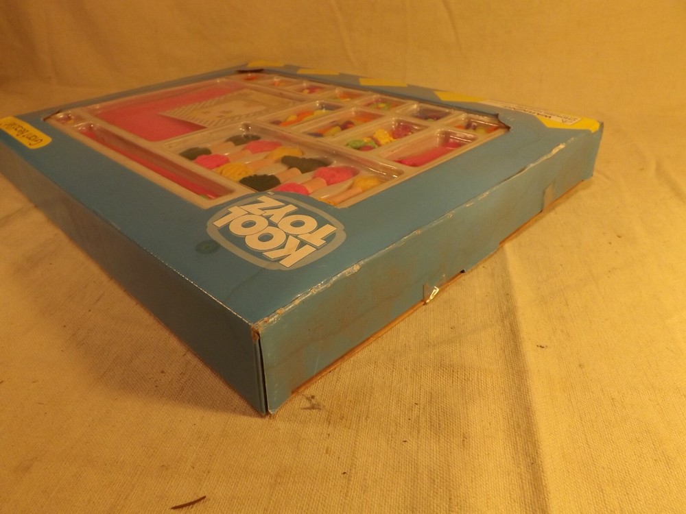 KOOL TOYZ GIANT BEAD SET