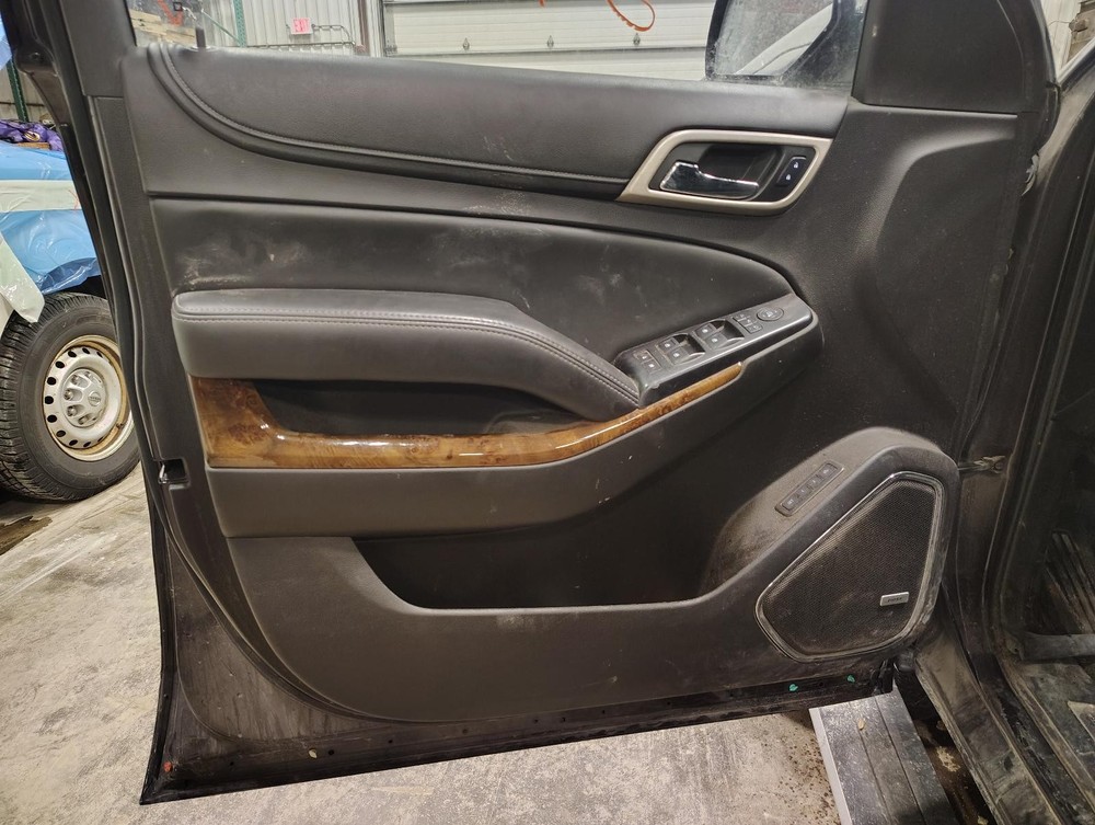 Used Blind Spot Detection System Warning Control Module fits: 2015 Gmc Yukon Dri