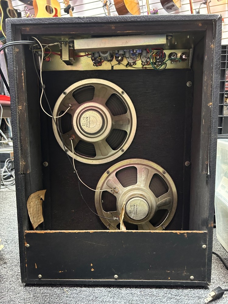 Vintage Teisco Solid State Reverb & Tremolo Checkmate 88 Combo Amp